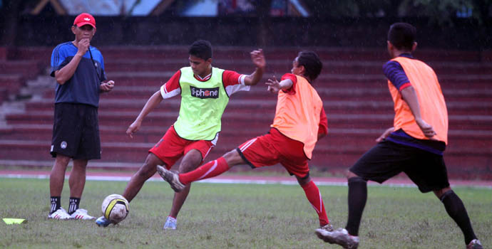 Persis Getol Cari Lawan