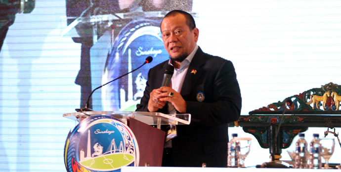 La Nyalla Ketua Umum PSSI 2015-2019 