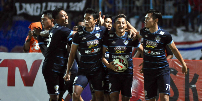 Singo Edan Terkam Maung Bandung 