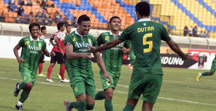 Bungkam Martapura, Persebaya Menuju Delapan Besar